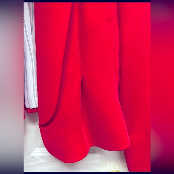 Bebe - Picture 2 of 11